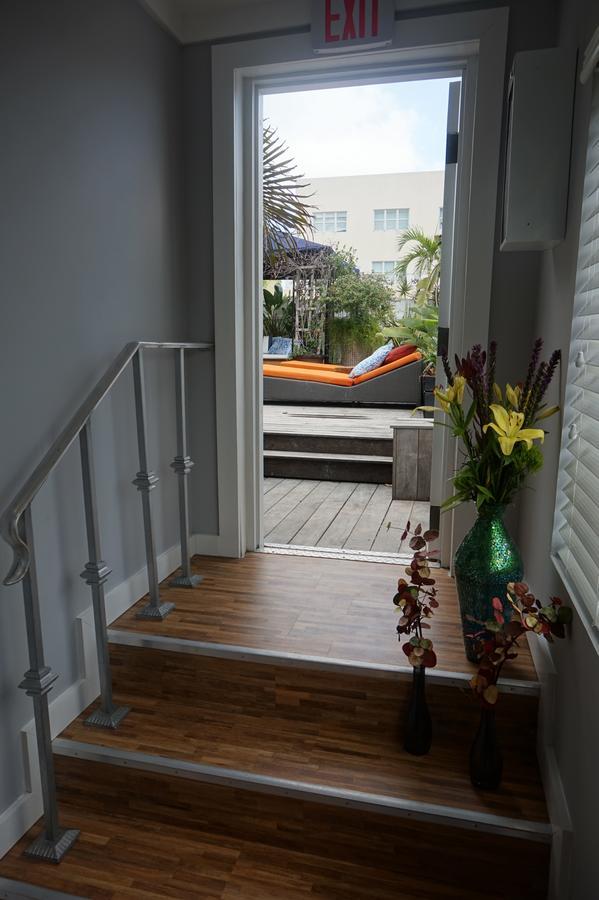 The Attic Hostel Μαϊάμι Μπιτς Εξωτερικό φωτογραφία